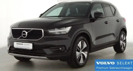 VOLVO XC40 D4 AWD Geartronic Momentum