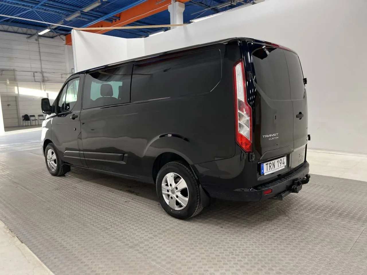 Ford Transit Connect LWB 1.5 Automat Värmare B-Kamera Moms Image 1