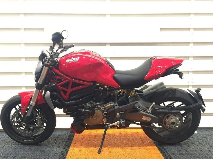 Ducati Monster Image 6